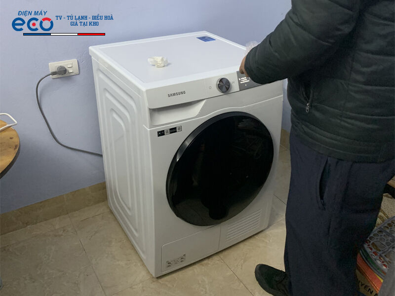 mua-may-say-quan-ao-tai-dien-may-eco