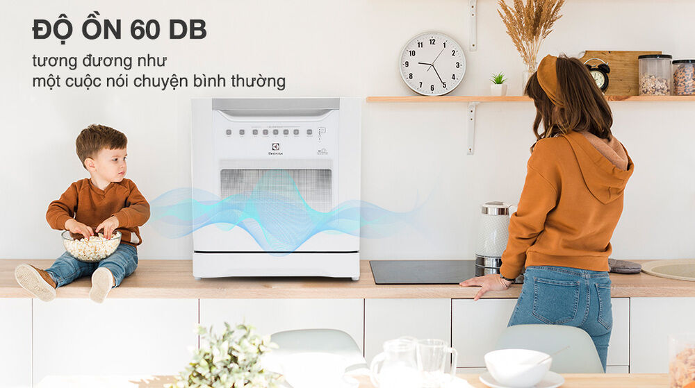 độ ồn máy rửa chén mini electrolux esf6010bw
