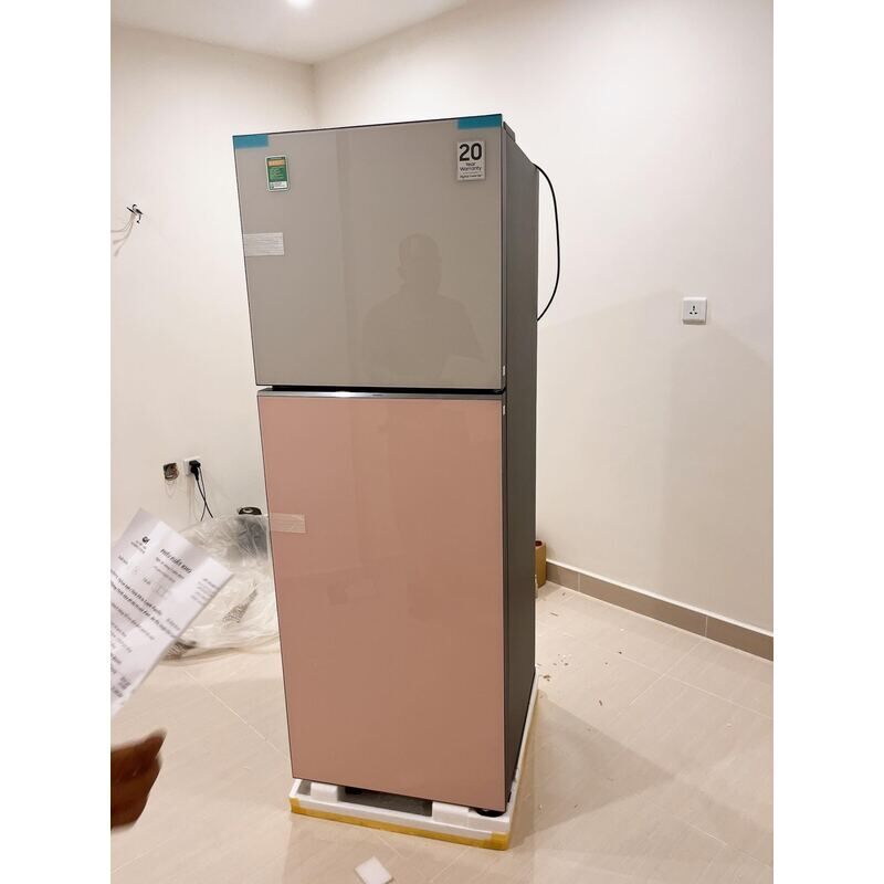 Tủ lạnh Bespoke Samsung Inverter 348L RT35CB56448C 2023